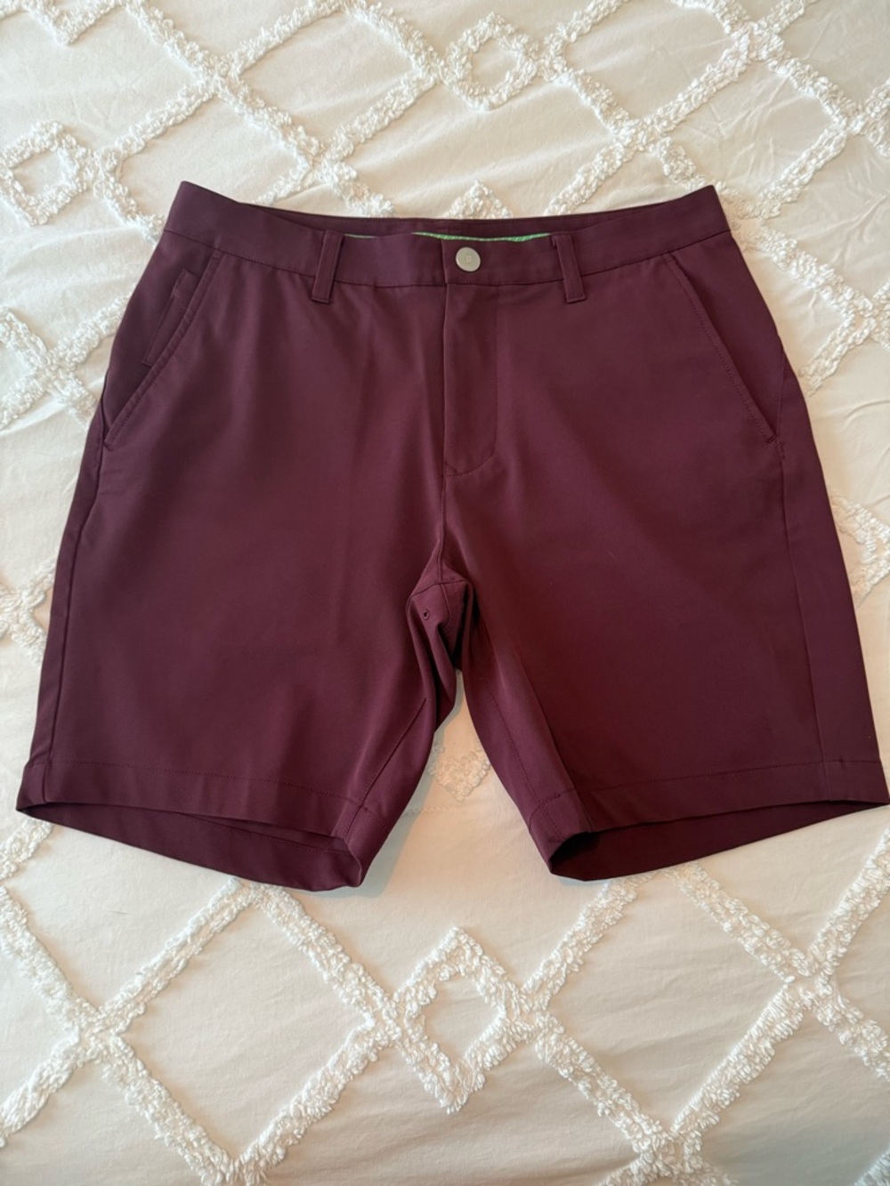 Bonobos Burgundy Golf Shorts size 32 8” inseam